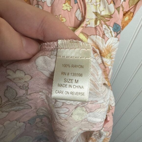 3rd+ Malt pink floral puff sleeve mini dress smocked back size medium G50 - Picture 5 of 7